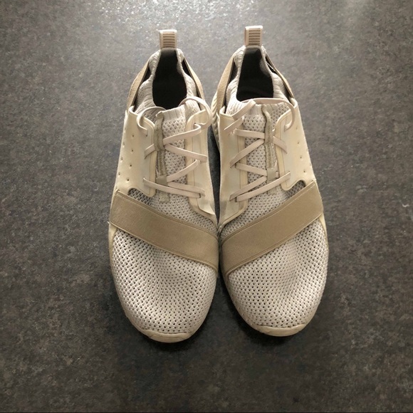 Men’s Under Armour Running Shoes - Picture 2 of 8